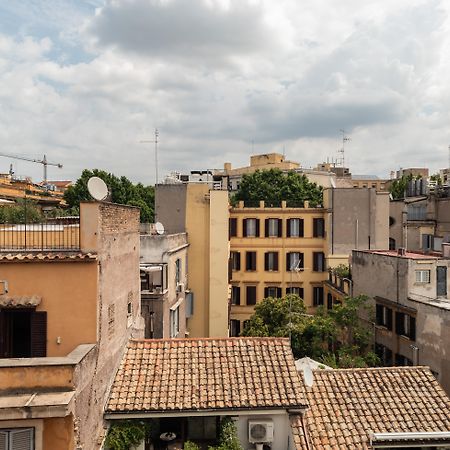 Room Mate Collection Gran Filippo, Rome-Fontana Di Trevi Екстериор снимка